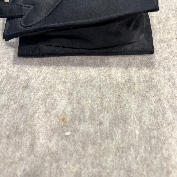 Gorgeous Victoria Secret Handbag Black Satin Cocktail Bag With Heart‎ EUC - Picture 9 of 11